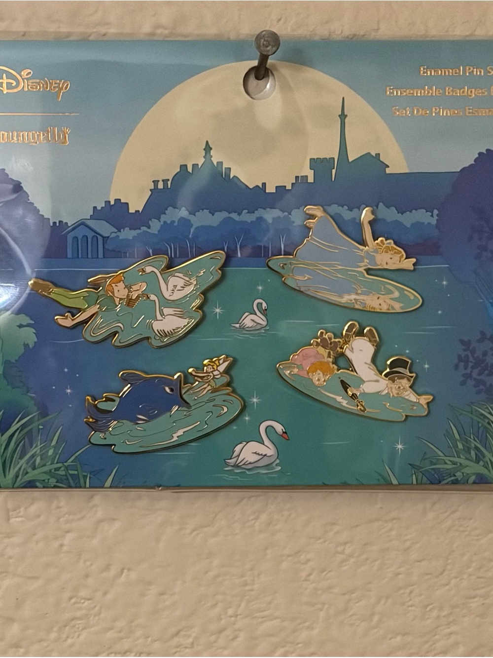 Peter Pan YOU CAN FLY SOLD OUT Loungefly Gold-Tone Enamel Pin SET